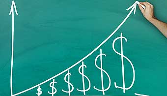 foto-graduados-recebem-ate-70-a-mais-do-que-pessoas-sem-titulo-superior-apontam-dados