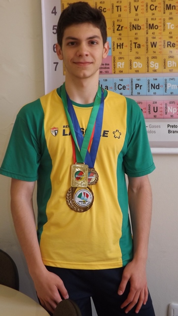 Aluno do La Salle Caxias Pedro Lanfredi Foto Marco Ramos