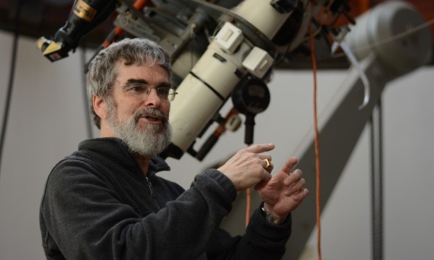 1111_guy-consolmagno-624×415