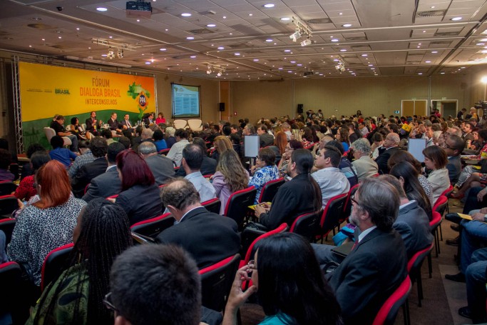 Fórum Dialoga Brasil Interconselhos