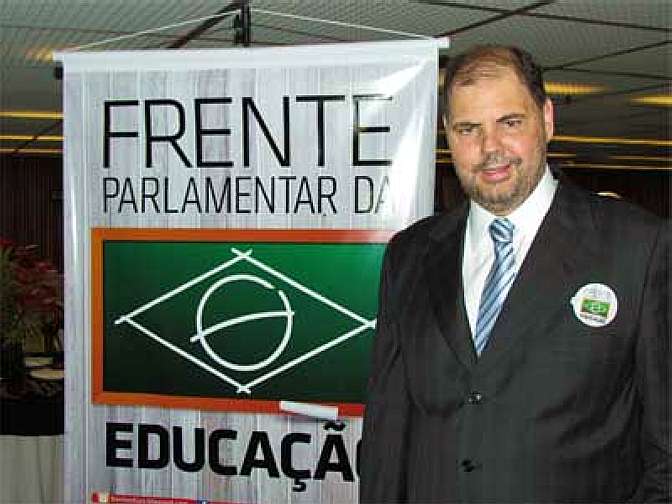 img201504131851386789866MED