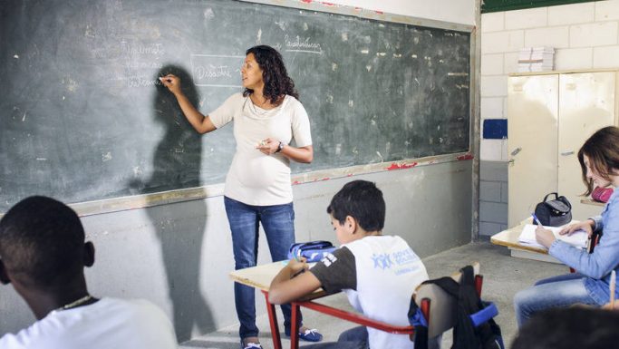 size_810_16_9_monique_1