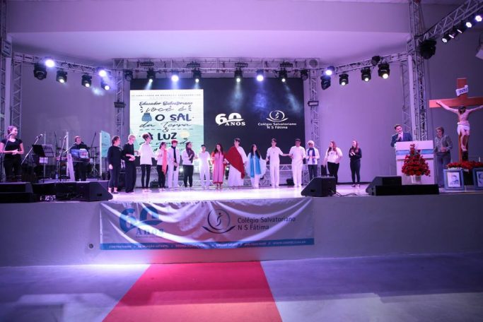 37275263_2180272188654328_5200765509200510976_o